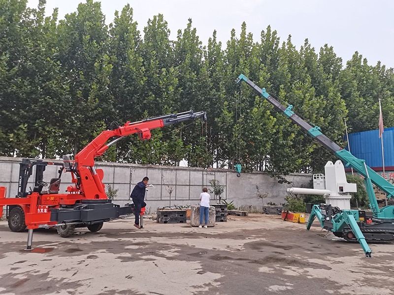 蜘蛛吊車租賃價格是多少?購買一臺履帶式起重機多少錢？